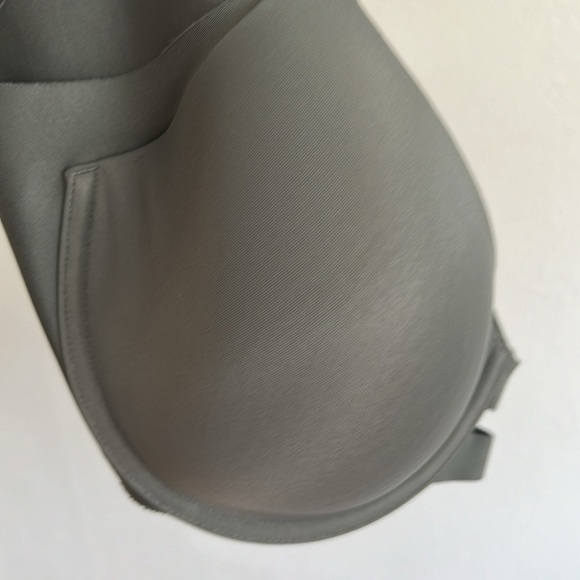 Warners Simply Perfect Gray T Shirt Bra Underwire Adjustable Straps Size 40D - Picture 7 of 8